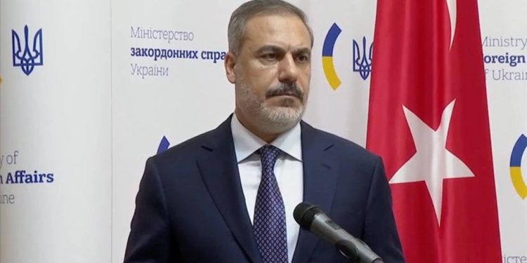 Ukrayna’yı ziyaret eden Fidan'dan Tahıl Koridoru açıklaması