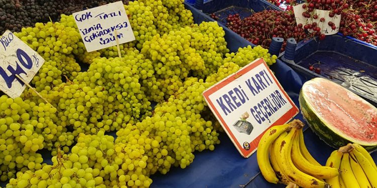 Vatandaş gırtlağına kadar borca battı; bireysel kredi kartı hacmi sadece 1 yılda yüzde 185 arttı