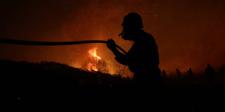 Yunanistan Dedeağaç'taki yangınlar dördüncü gününde sürüyor