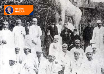 Zürafalı Köşk ve hırsız periler!