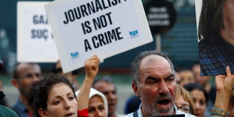 Gazeteci örgütlerinden VOA Türkçe’ye destek: “Lisans prosedürü otoriter bir tehdit”