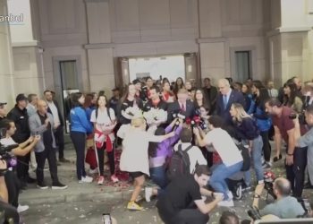 A Milli Kadın Voleybol Takımı İstanbul’da coşkuyla karşılandı