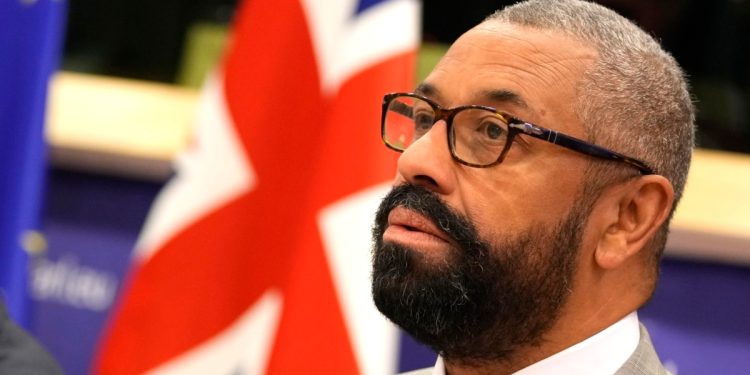 İngiltere Dışişleri Bakanı “stratejik ortaklığı” vurgulamak için bugün Ankara’da