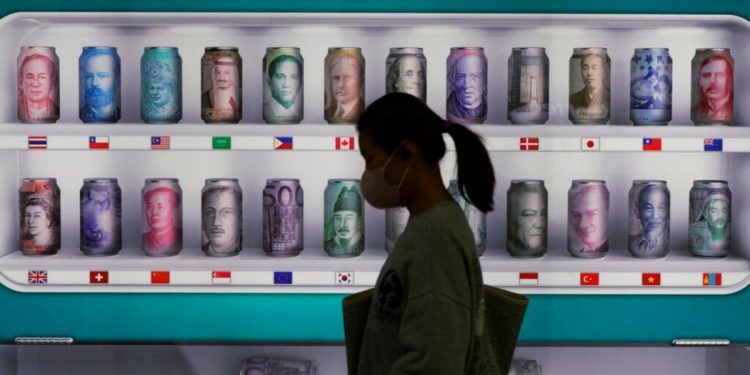 Dünya genelinde merkez bankaları yüksek faiz politikalarına devam ediyor