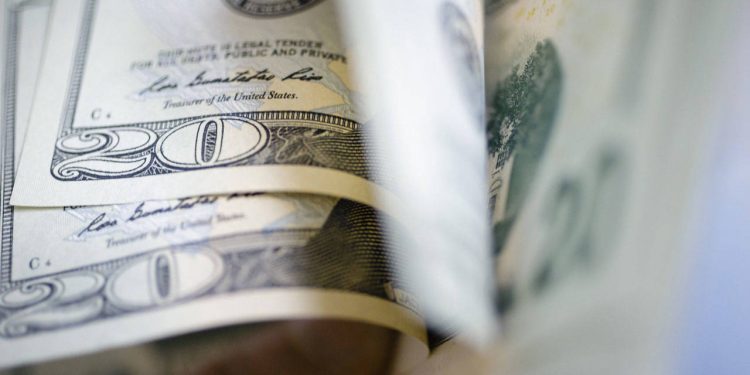 Dolar/TL’de yeni rekor