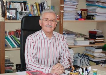 Ekonomist Durmuş: Faiz artışları kur yükselişini engelleyemeyecek