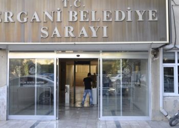 Erxani Belediyesi Öğretmen Evi’ne bulaşıkhane yapacak