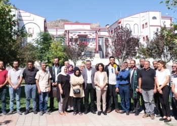 Çocuğa işkence davası: Sanık polisler ilk duruşmaya katılmadı