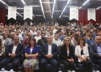 Akın: Seçeneğimiz Üçüncü Yol   Uçar: Pusulamız HDP paradigması