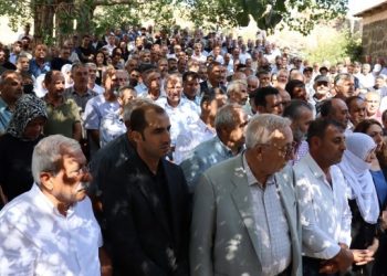 Uzun’un taziyesine kitlesel ziyaret: Bu yüzyıllık mücadele devam edecek