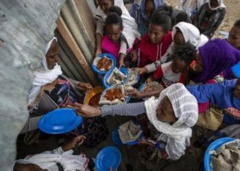 Etiyopya’da bin 329 kişi açlıktan yaşamını yitirdi