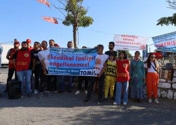 Plasmek işçileri 4 talep için direnişte