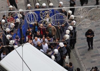 Cumartesi Anneleri darp edilerek gözaltına alındı