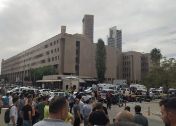 İzmir Adliyesi önündeki çatışmada 1 ölü, 5 yaralı