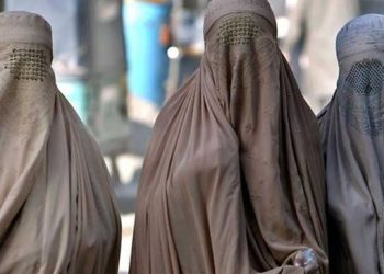 İsviçre’de burka yasağı kabul edildi