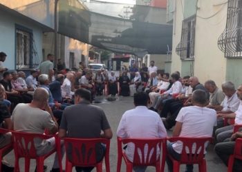 30 yıl sonra tahliye olan Demir’e kitlesel ziyaret