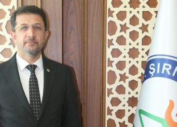 Şırnak Üniversitesi rektörü 2 fakültede birden dekan!