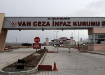 ‘Cezaevlerinde baskılara karşı müthiş bir direniş var’