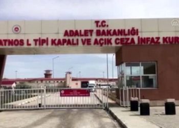 Patnos Cezaevi’nde 3 kadın tutukluya gardiyan işkencesi: Domuz bağıyla bekletildiler!