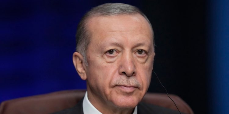 Cumhurbaşkanı Erdoğan Ermenistan Başbakanı Paşinyan’la telefonda görüştü