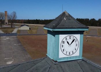 96 yaşındaki Nazi gardiyanına 'cinayete iştirak' suçlaması: Çocuk mahkemesinde yargılanacak