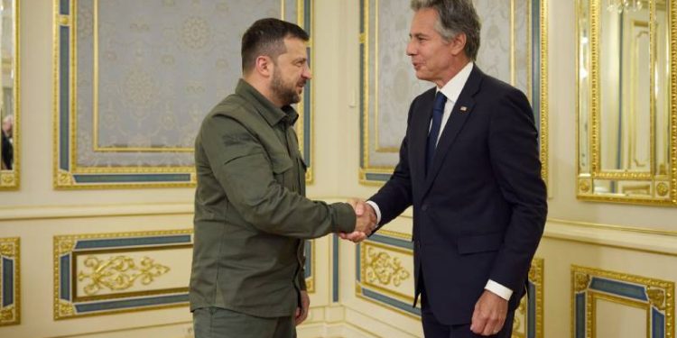 ABD Dışişleri Bakanı Antony Blinken, Kiev ziyaretinde Ukrayna ordusuna 1 milyar dolarlık yeni yardım paketi açıkladı