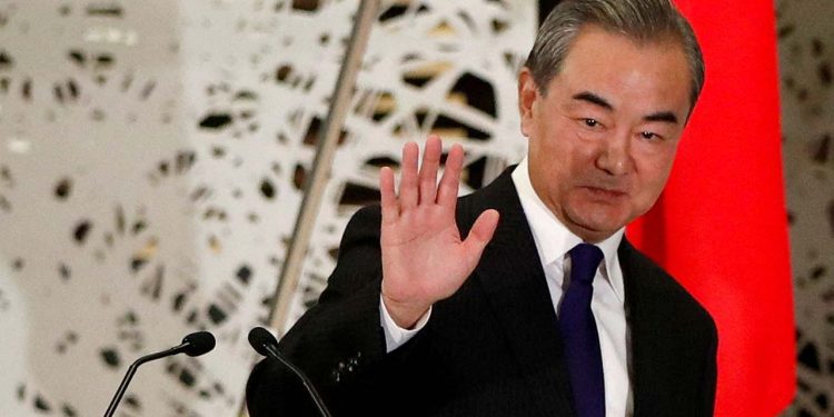 ABD ile temasların ardından: Çin Dışişleri Bakanı Wang Rusya'da