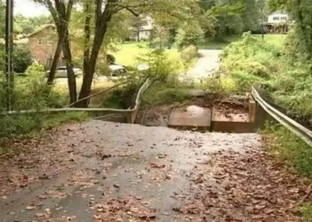 ABD'de bir kişi aracıyla yıkık köprüden düşerek öldü, ailesi Google'a dava açtı