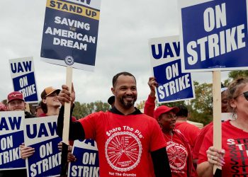 ABD'de otomobil işçilerinin grevi genişliyor: Eyleme çıkanların sayısı 25 bine ulaştı