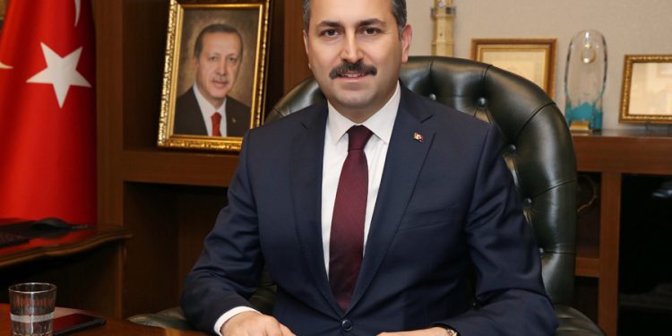 AKP’li Tokat Belediyesi olmayan birim için ilan açtı; belediye başkanının oğlu işe alındı