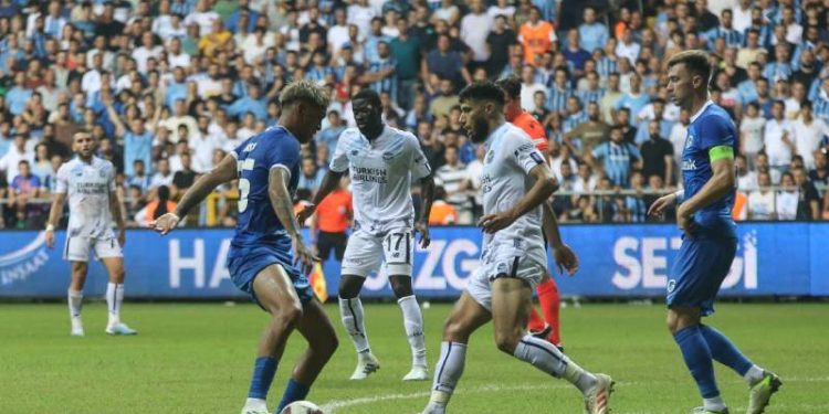 Adana Demirspor Avrupa Konferans Ligi'ne veda etti