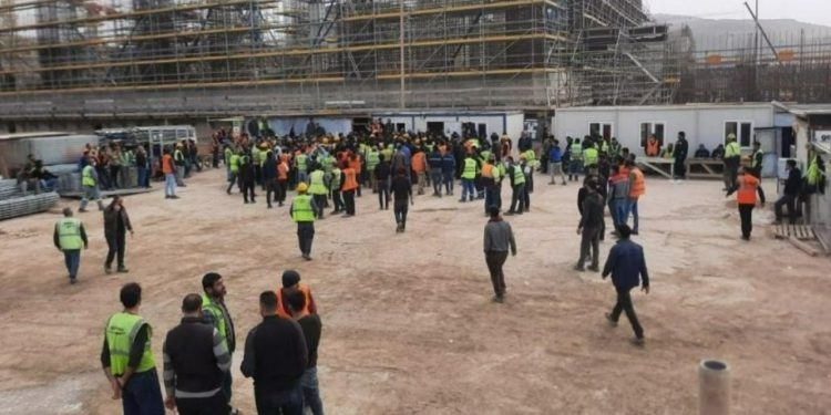 Akkuyu'da 1500 işçi yediği yemekten zehirlendi