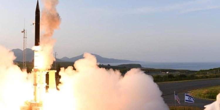 Almanya ile İsrail'den hava ve füze savunma sistemi anlaşması