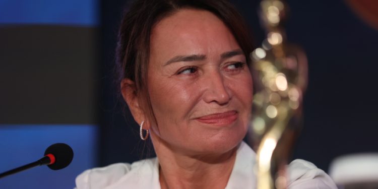 Altın Portakal'da kriz sürüyor: Demet Akbağ, jüri başkanlığı görevinden ayrıldı!