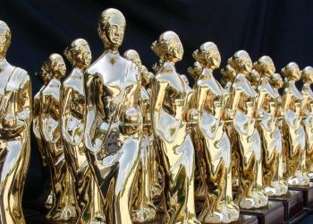 Altın Portakal'dan jüriden sonra yönetmenler de çekildi