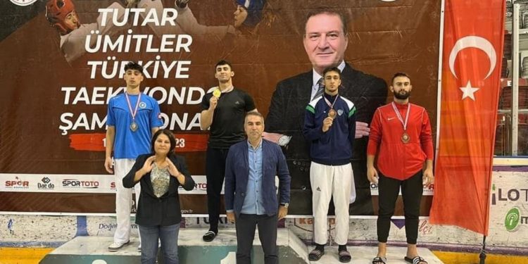 Arif Köse, Taekwondo Şampiyonasında bronz madalya kazandı