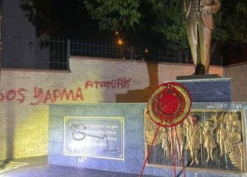 Atatürk anıtına saldırıda bir kişi tutuklandı