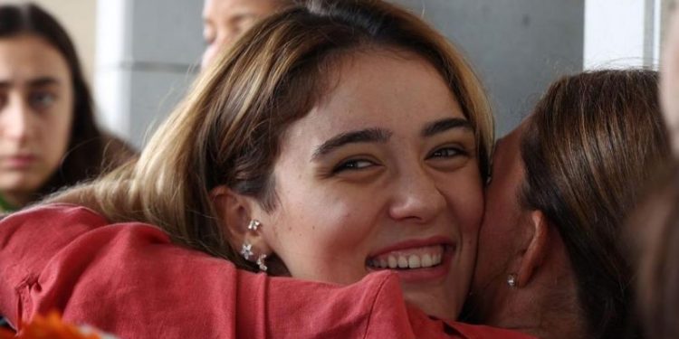 Avrupa Şampiyonu Filenin Sultanları Türkiye’ye döndü: ‘Sırada Olimpiyat var’