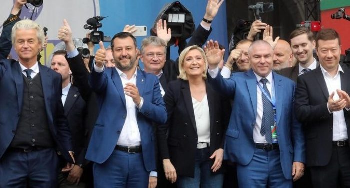 Avrupa’da demokrasi tehlikede mi?