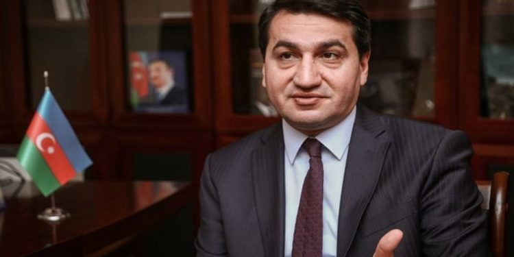 Azerbaycan Cumhurbaşkanı Yardımcısı Hacıyev: Laçın Koridoru ve Ağdam Yolu aynı anda yardım için açılabilir