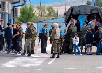 Azerbaycan'dan silah bırakan Karabağlı Ermeni savaşçılar için 'af' hazırlığı