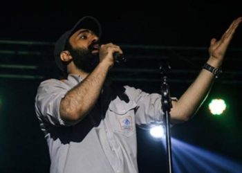 Başörtüsü yasağını protesto eden İranlı şarkıcı hakkında iddianame