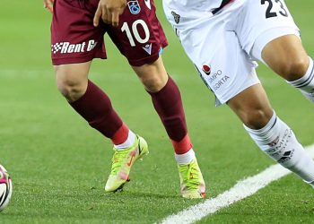 Beşiktaş, Trabzonspor'a konuk oluyor