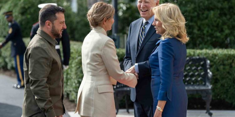 Biden, Zelenski’yi Beyaz Saray’da ağırladı