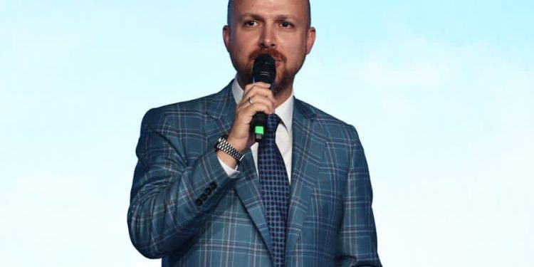 Bilal Erdoğan, İmamoğlu’nu hedef aldı: ‘Bu adam yan gelip yattı’