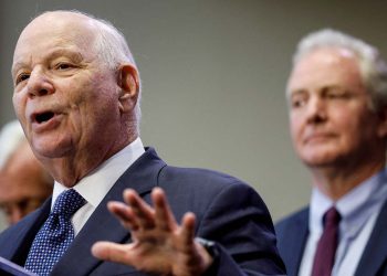 Bob Menendez'in halefinden Türkiye'ye F-16 satışı açıklaması