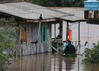 Brezilya'nın güneyinde etkili olan tropikal kasırgada ölenlerin sayısı 40'a çıktı