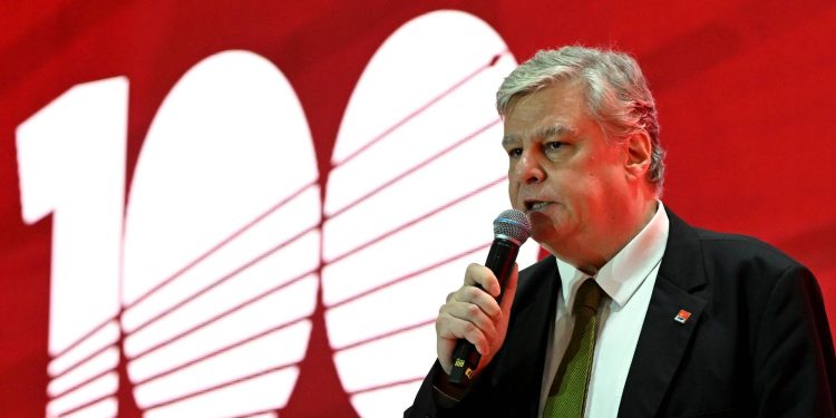 CHP Genel Başkanlığı’na adaylığını açıklayan Öymen: Tedavi için teşhisi doğru koymamız gerekiyor