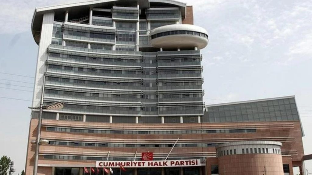 CHP MYK'dan kurultay kararı: Tarih verildi