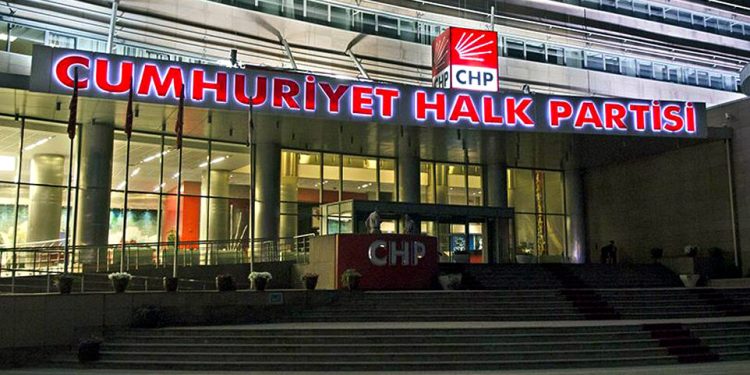 CHP’de bir isim daha sinyal verdi: Potansiyel genel başkan adayıyım